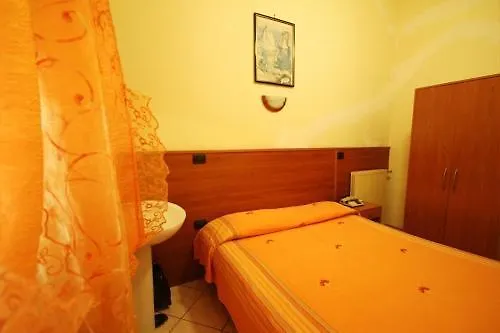 Hotel Casanova Nápoly 2*,  Olaszország